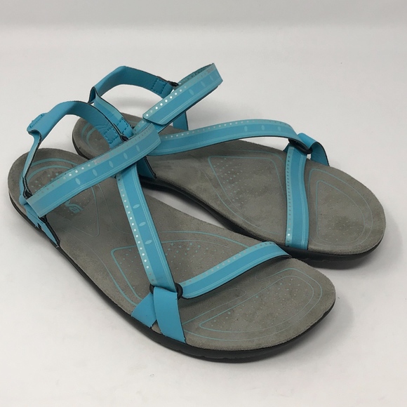 hunter green flip flops